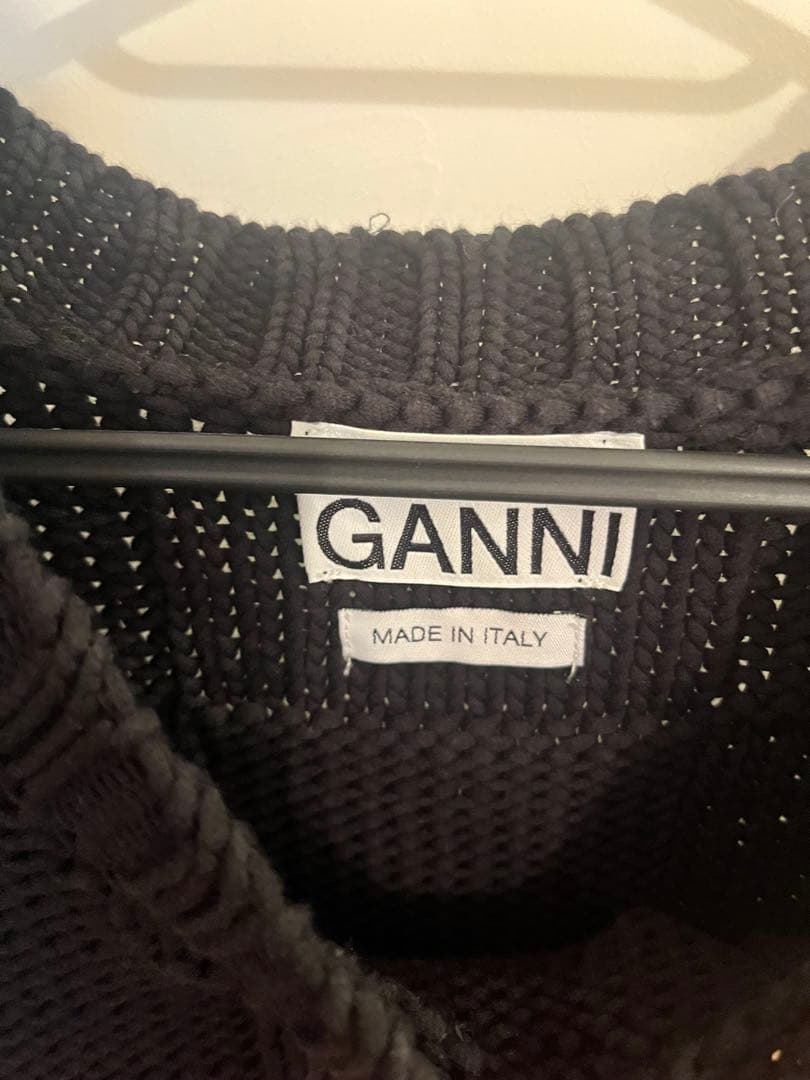 期間限定価格　GANNI ブラック ニットベスト XS