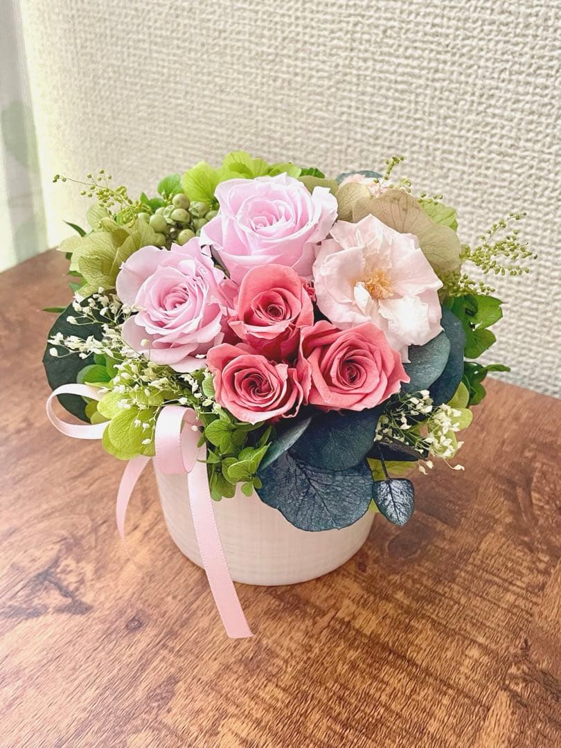 ＊*..可愛いブーケ風アレンジ..＊*.お花の贈り物　プリザーブドフラワー