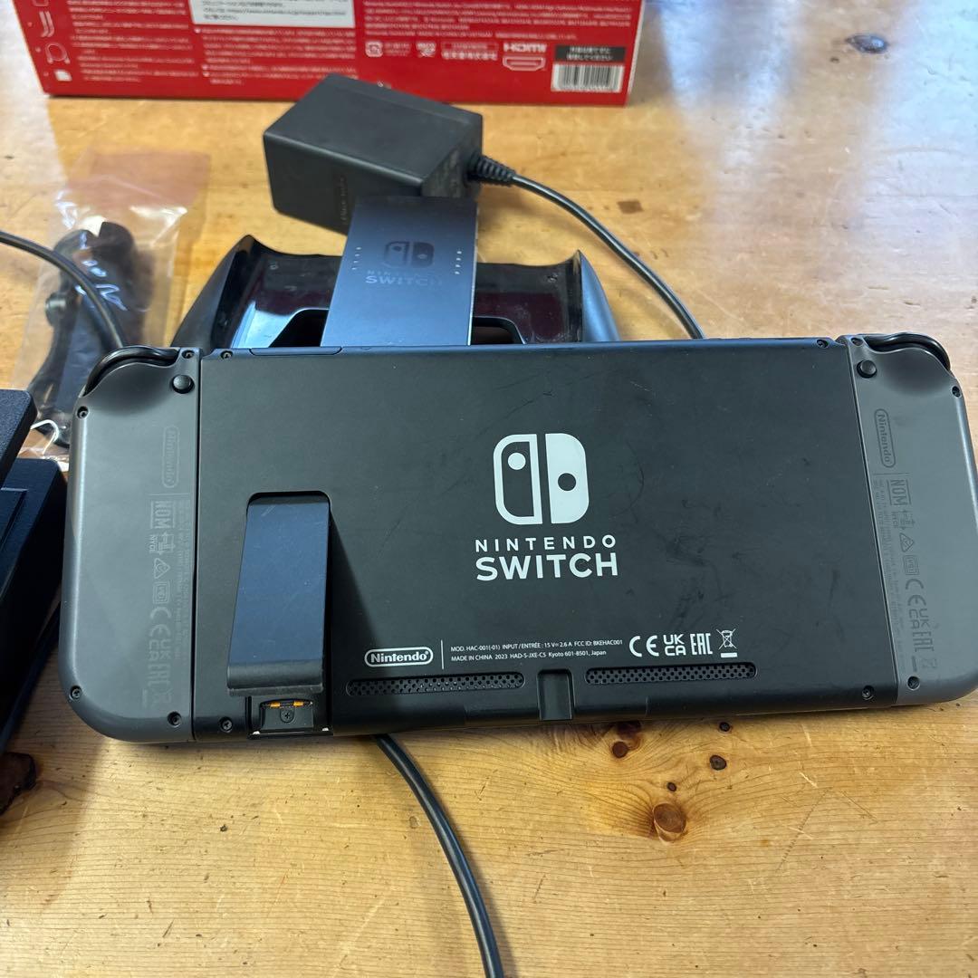 Nintendo Switch 本体 + Joy-Con + ドック＋sdカード