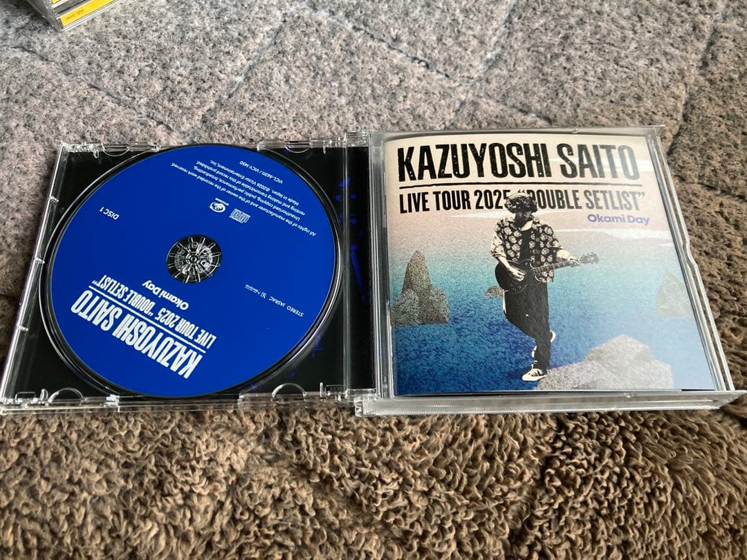 か*す様 斉藤和義　カモシカとオオカミ　限定盤ライブCD セットのみ　バッジはあ