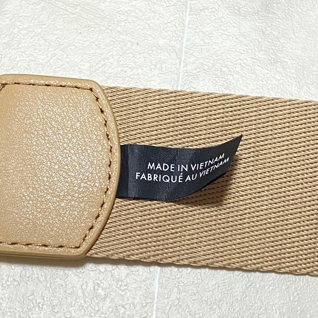 美品マークジェイコブ　MARC JACOBS ザ アウトライン ロゴ ストラップ