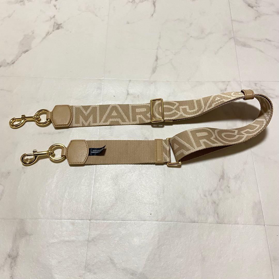 美品マークジェイコブ　MARC JACOBS ザ アウトライン ロゴ ストラップ