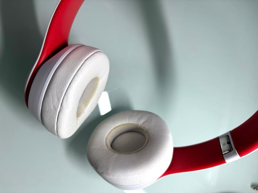 Beats Solo 3 Wireless ホワイト/レッド