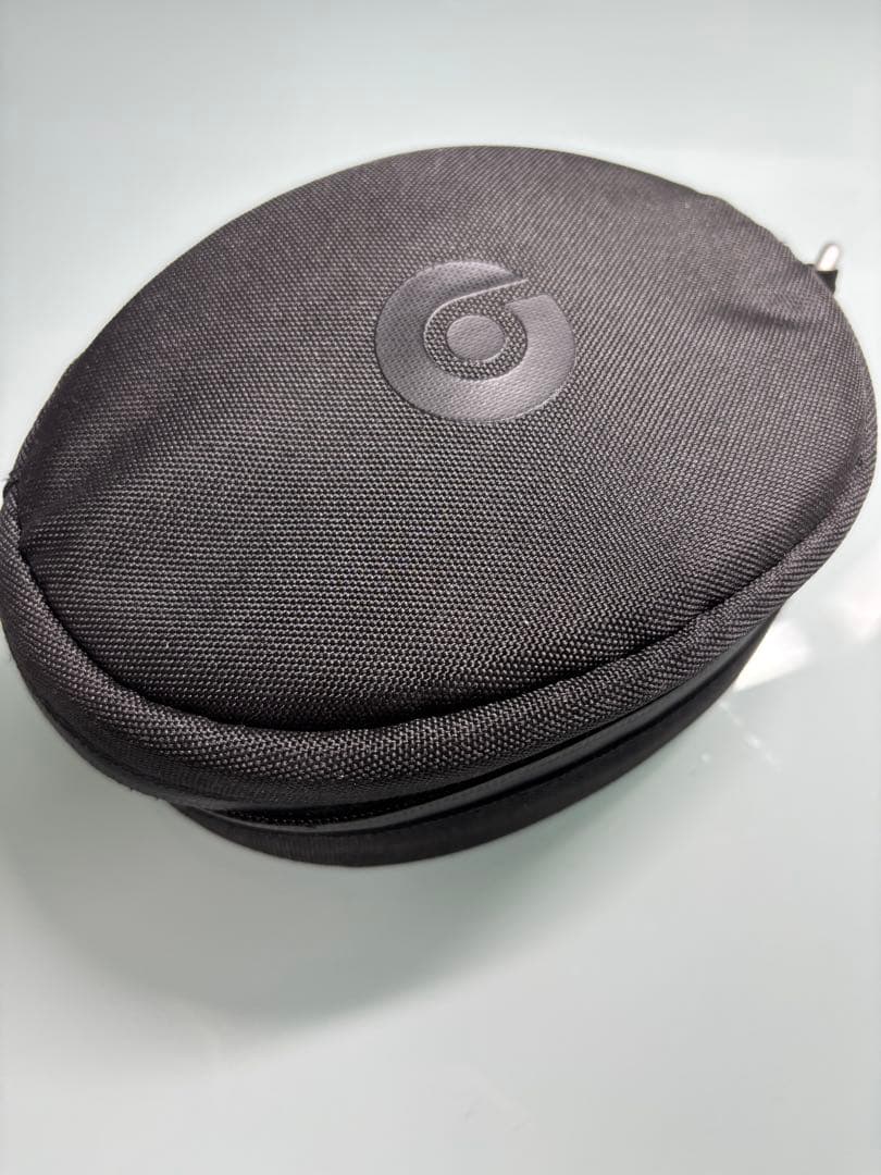 Beats Solo 3 Wireless ホワイト/レッド