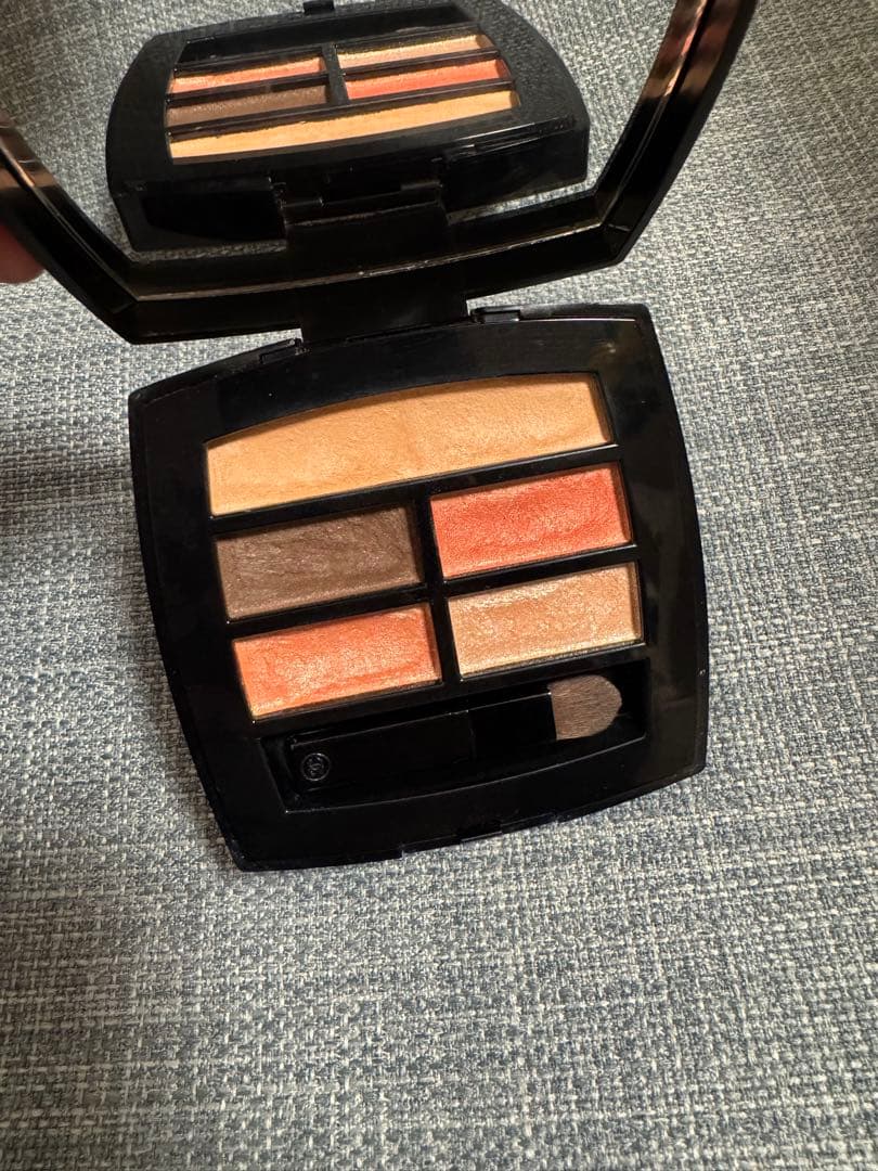CHANEL シャネル　アイシャドウ　アイパレット　ウォーム　レベージュ