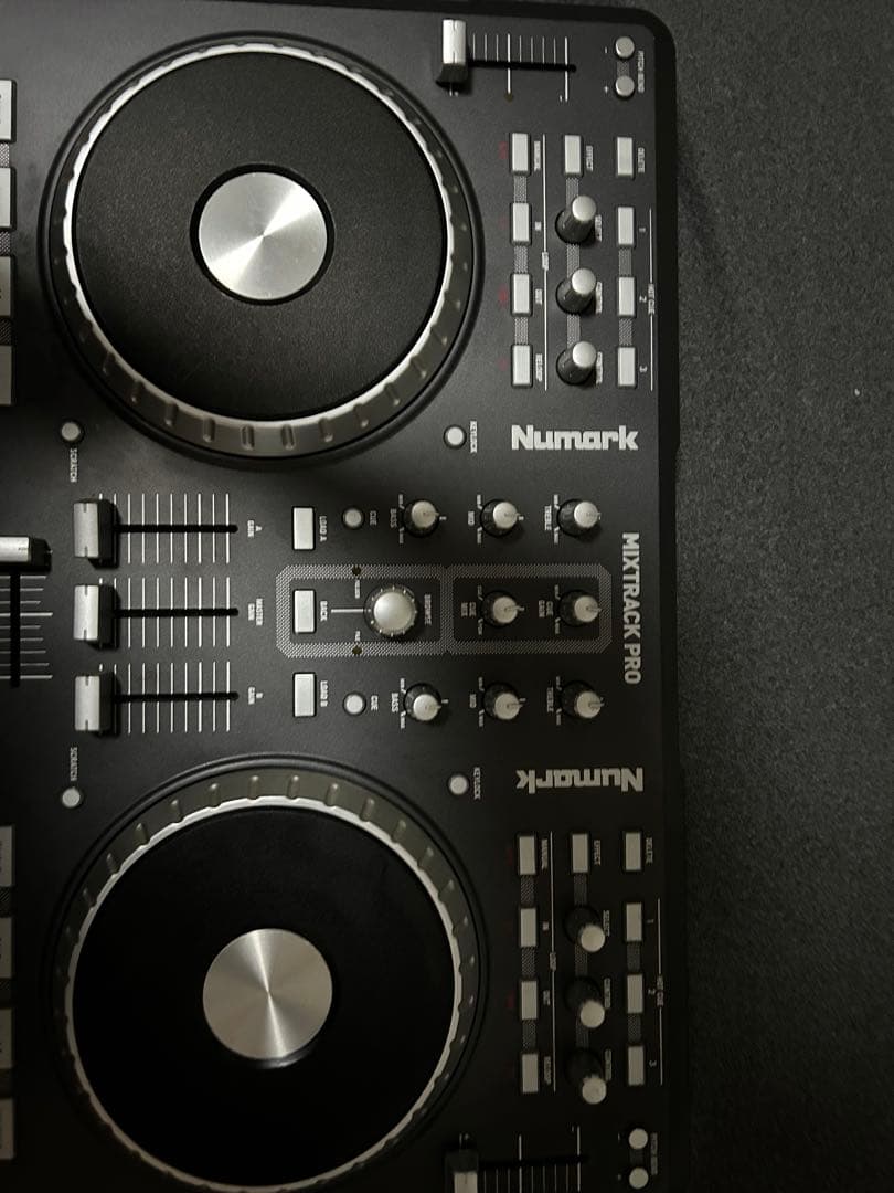 「動作確認済」Numark Mixtrack Pro DJコントローラー