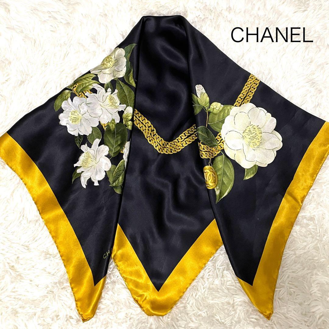 CHANEL大判シルクスカーフ カメリア柄　光沢　タグあり