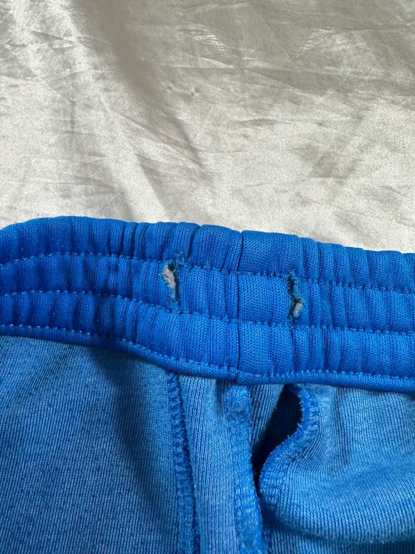 希少カラー　adidas ヨーロッパ トラックパンツ トレフォイル 刺繍ロゴ