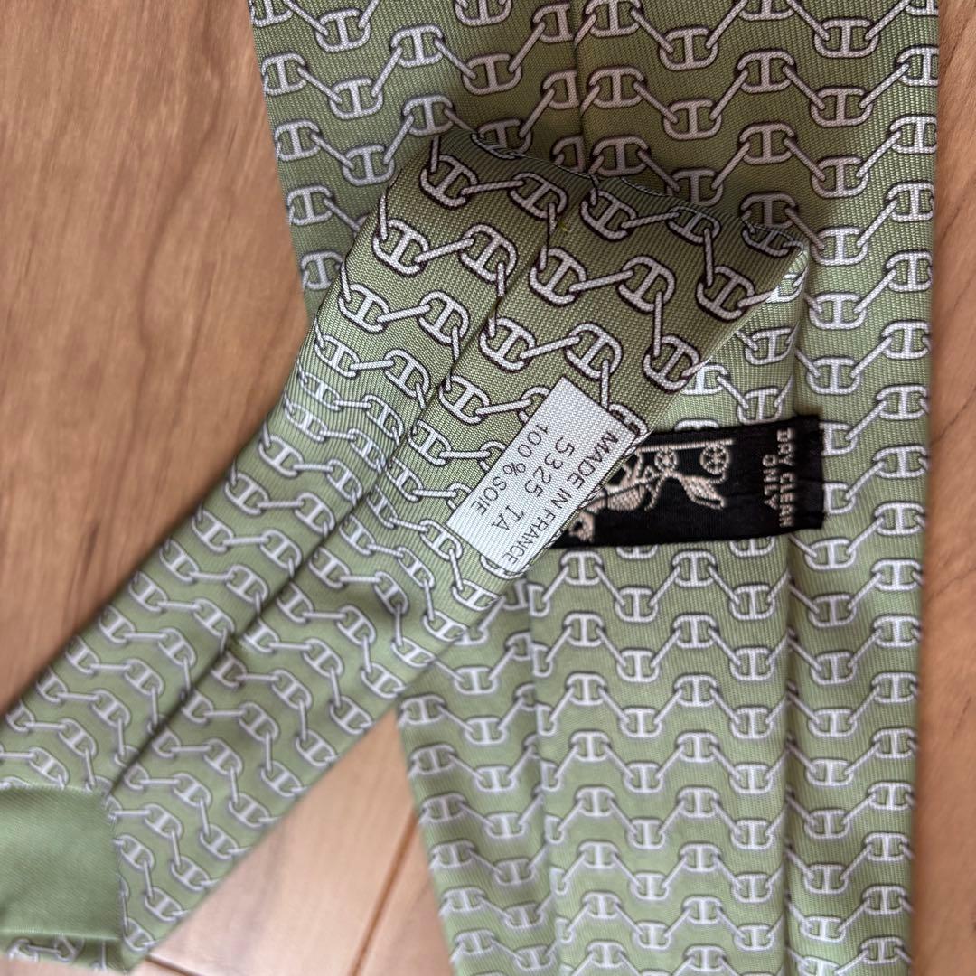 新品　未使用品　ネクタイ HERMES エルメス　グリーン　緑　シンプル