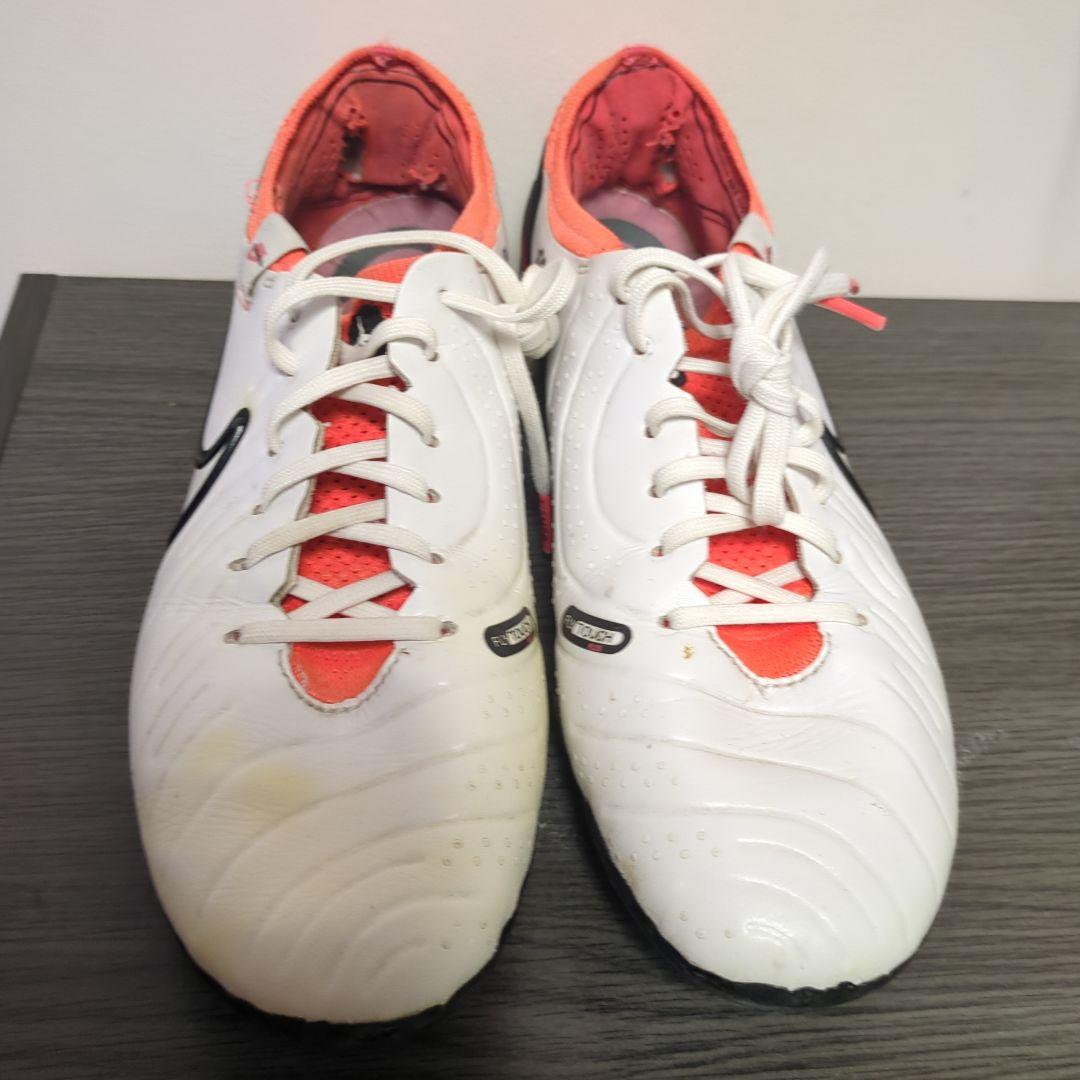 Nike Tiempo サッカーシューズ ホワイト/オレンジ/ブラック