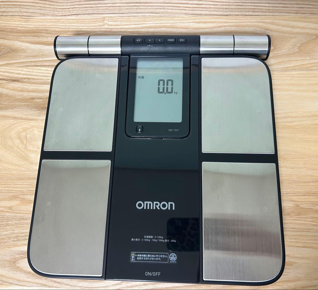 OMRON 体重体組成計 HBF-702T