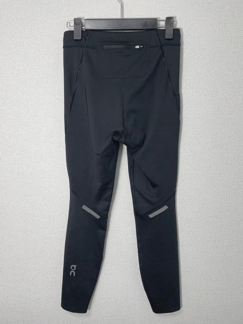On ランニング PERFORMANCE WINTER TIGHTS メンズS