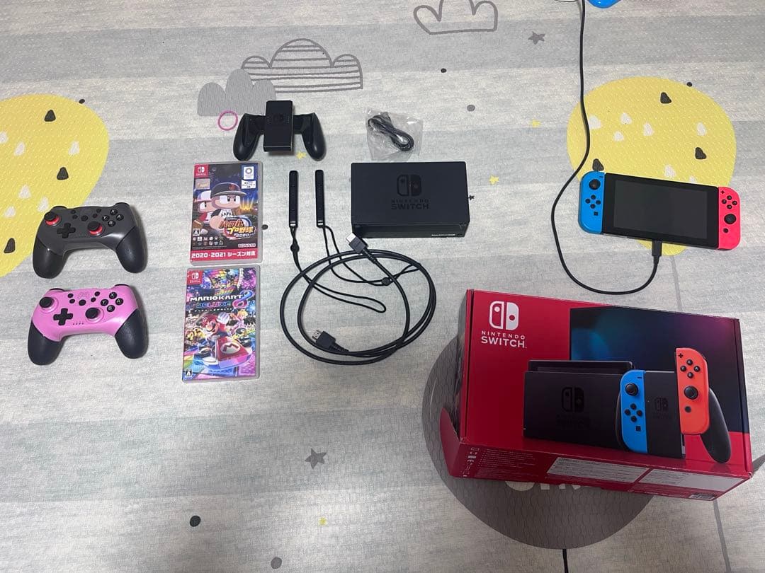 Nintendo Switch 赤/青 本体 + コントローラー2個