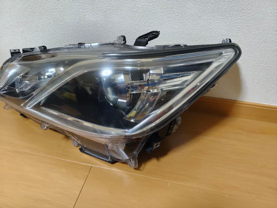 クラウンアスリートAWS210用 左ヘッドライト KOITO 30-401 A