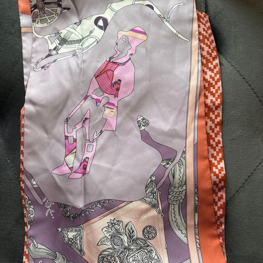 HERMES シルクスカーフ 馬と女性デザイン