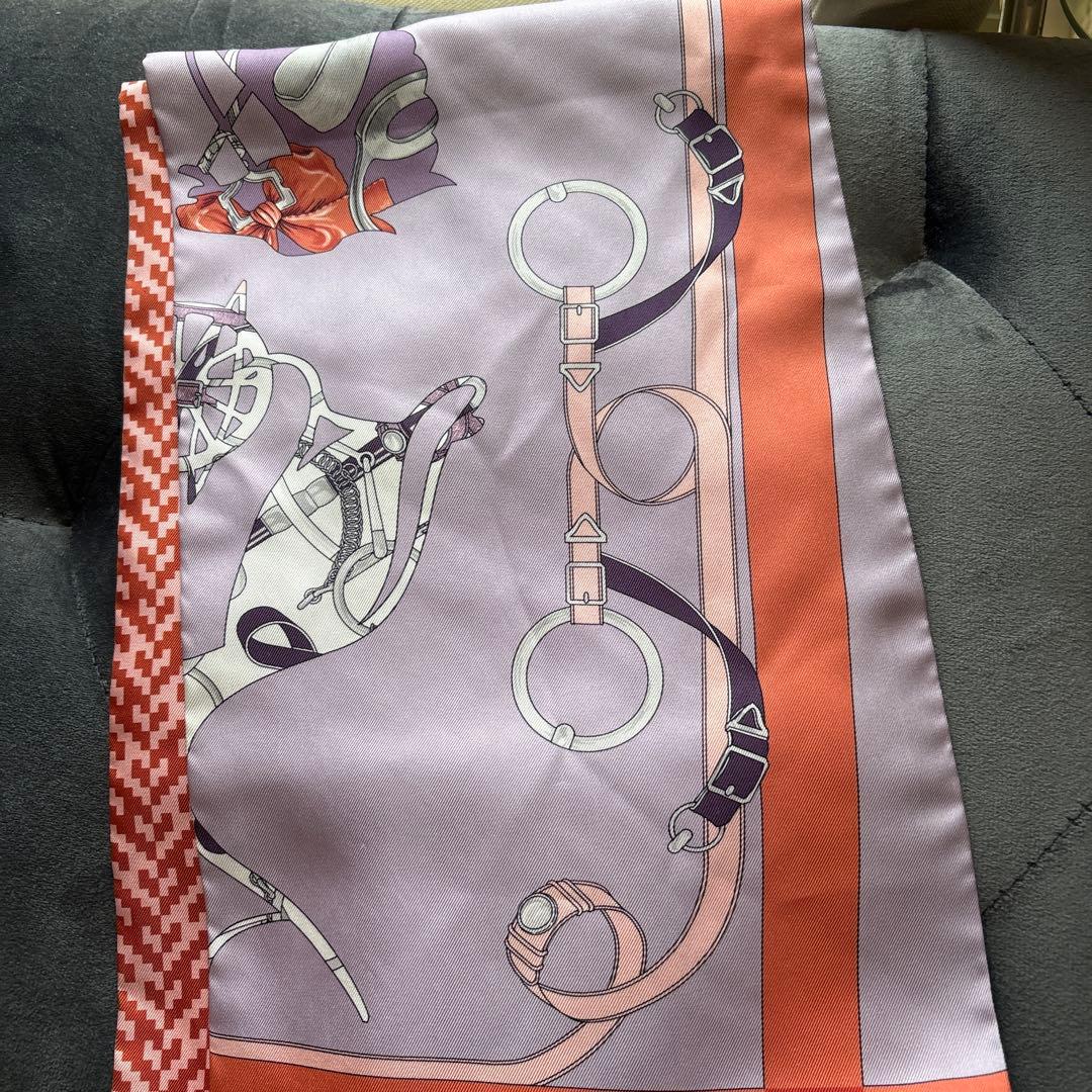 HERMES シルクスカーフ 馬と女性デザイン