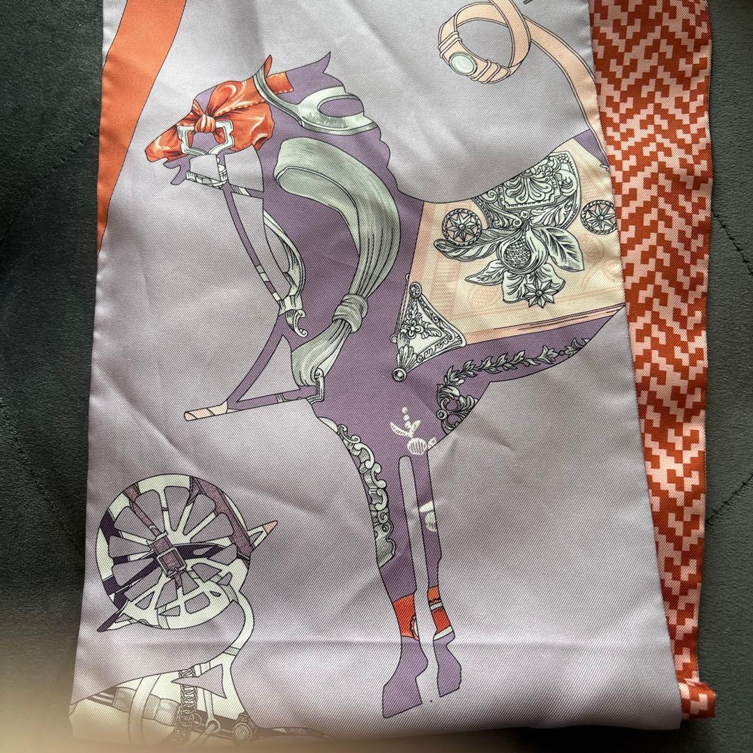 HERMES シルクスカーフ 馬と女性デザイン
