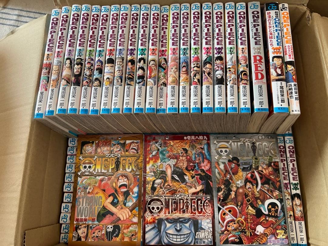 ワンピース　漫画　1巻〜72巻　【64/71抜けてます】➕映画エピソード本数冊