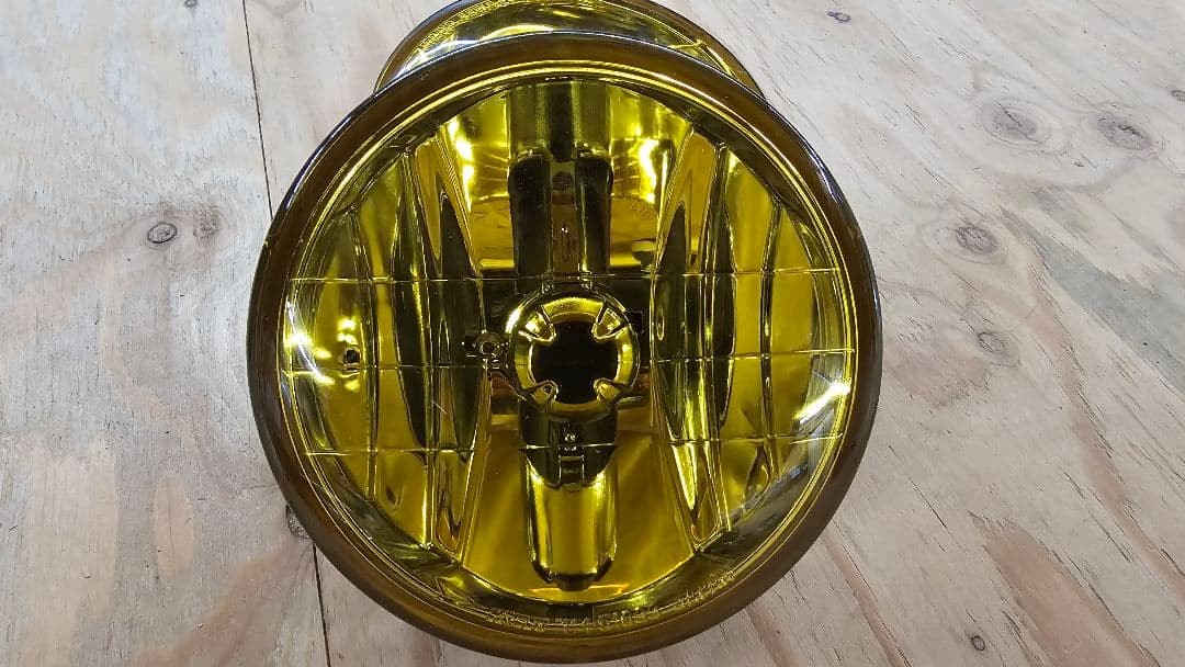 ダイハツ ミラジーノ L700　フォグランプ