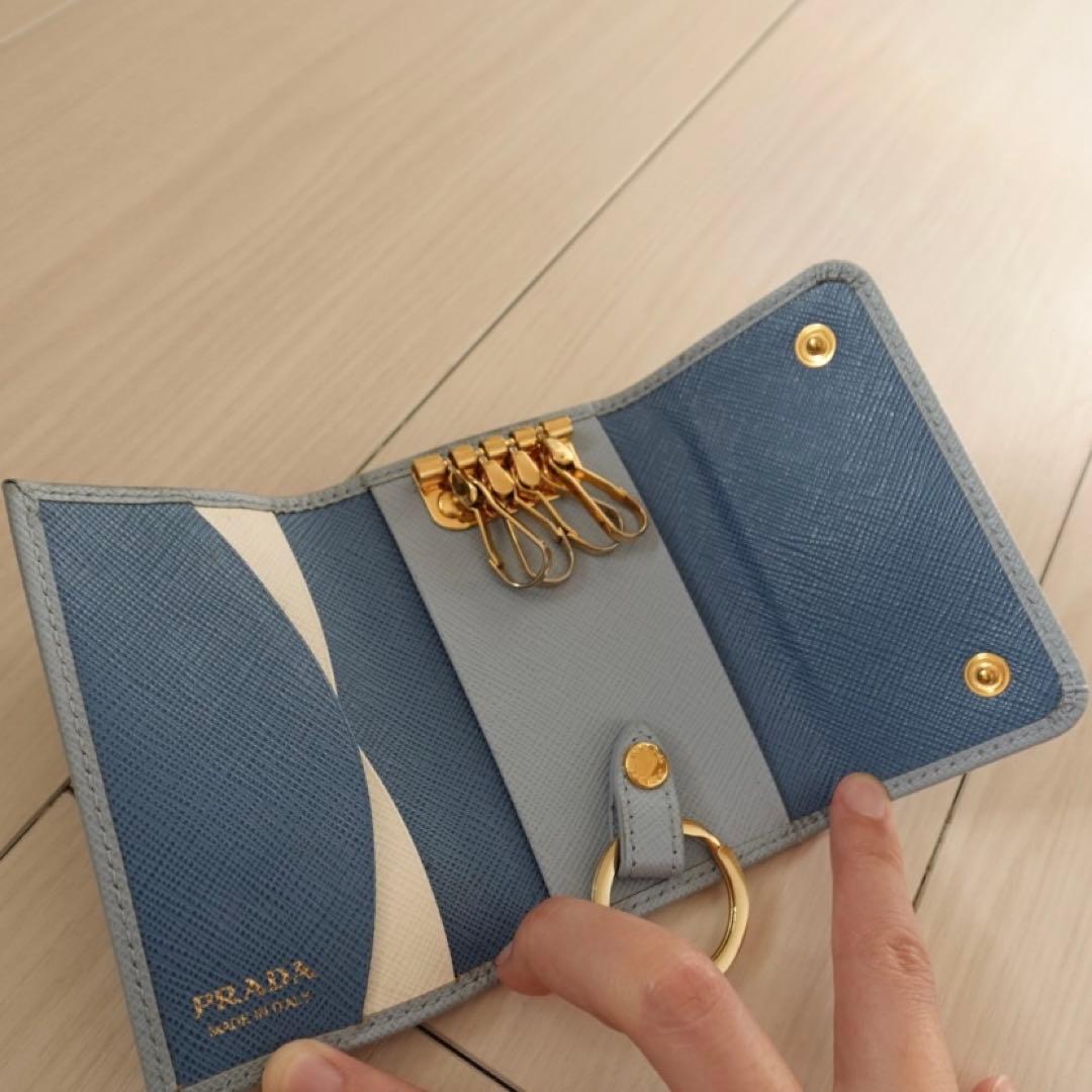 PRADA サフィアーノレザー　キーケース