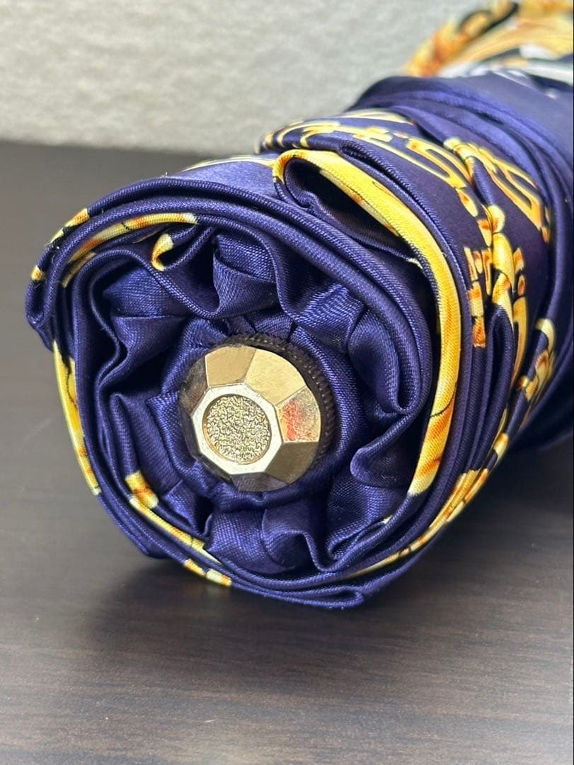 k189 ヴェルサーチ VERSACE 総柄 折りたたみ傘