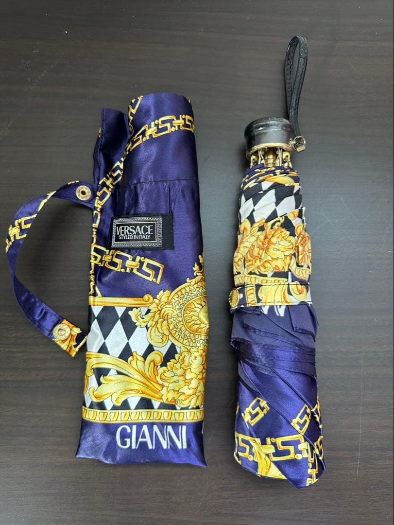 k189 ヴェルサーチ VERSACE 総柄 折りたたみ傘