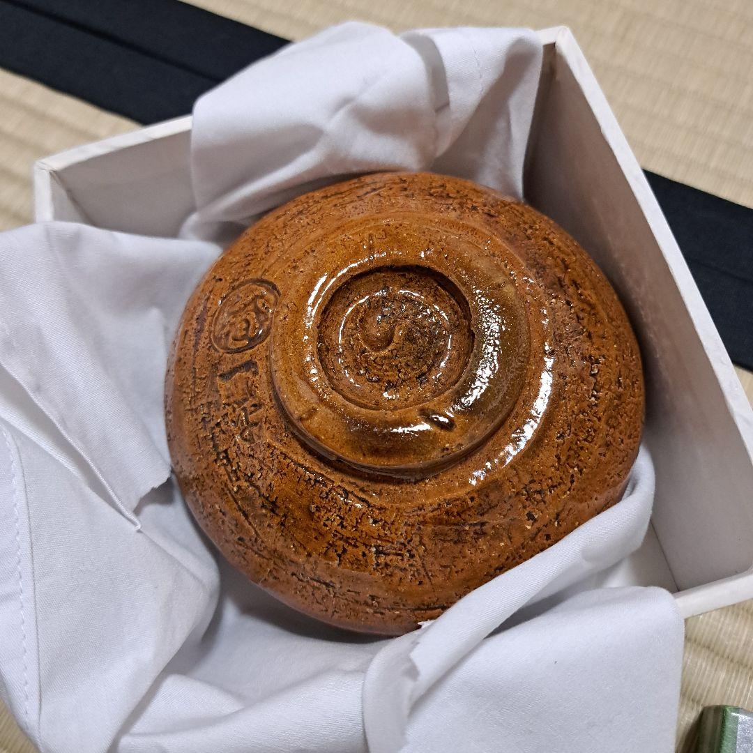 かにゃにゃ　大樋焼茶碗　正絹帯締め、象彦　ウサギ菓子器