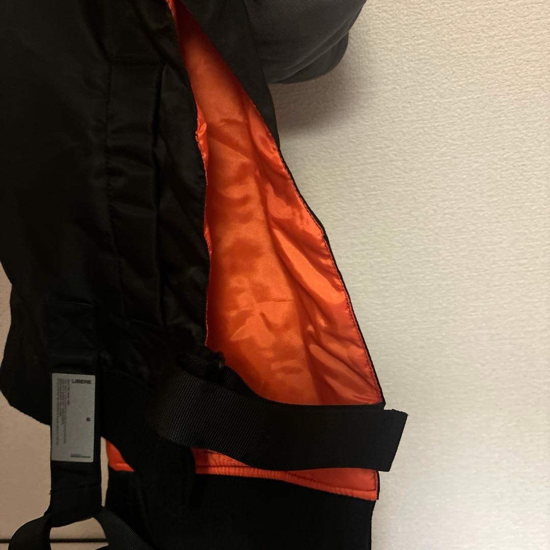 新品【LIBERE リベーレ】MA-1 フード付きダウンベスト 黒