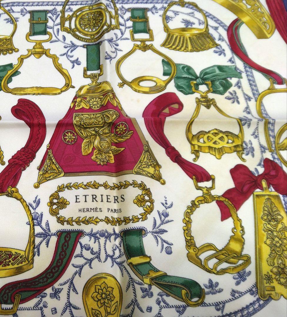 Hermès エトリエール シルクミニスカーフ