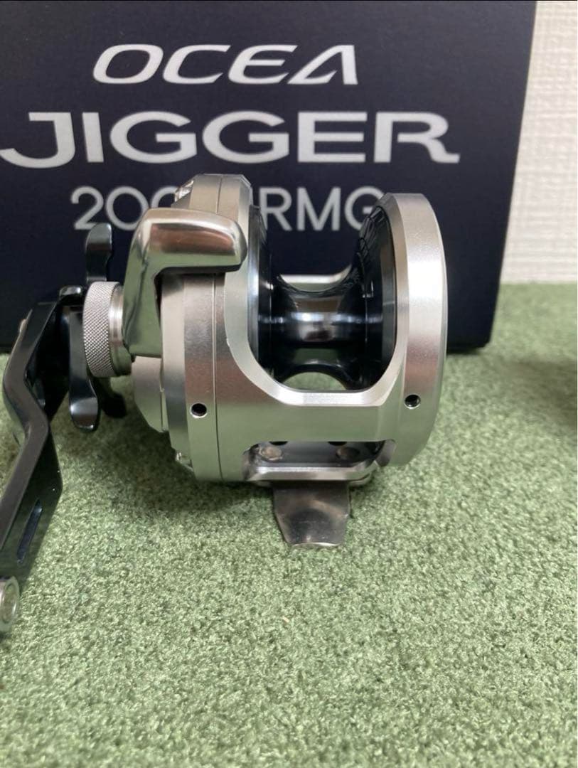 OCEA JIGGER 2001NRMG リール　新型