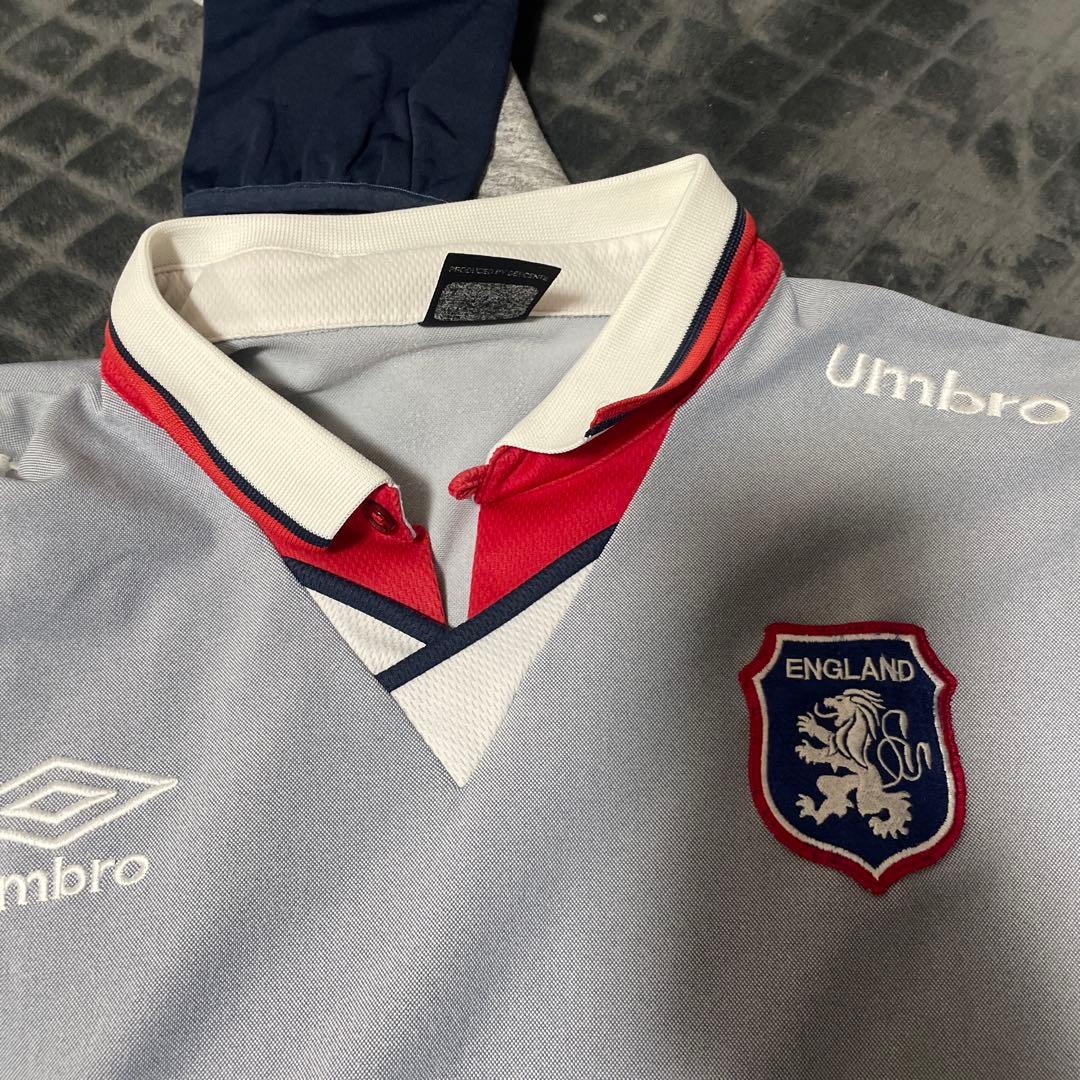 Umbro イングランド ピステ ネイビー2枚セット