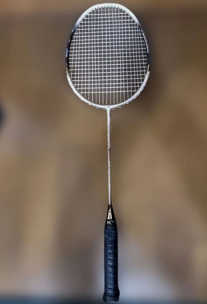 ​【希少】ヨネックス ナノスピード 6000 バドミントンラケット YONEX