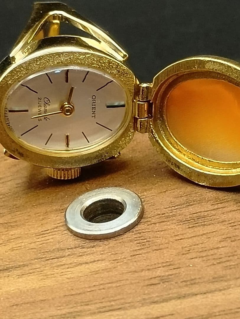 ピ*ト様 ORIENT カメオデザイン リングウォッチ　指輪時計　手巻き　稼働品