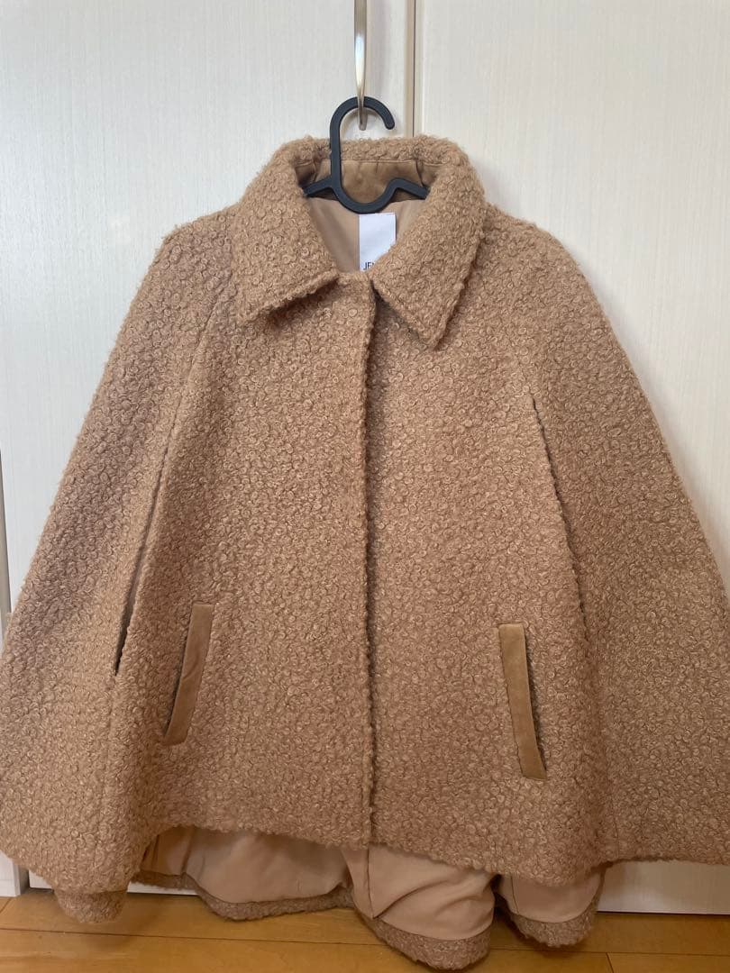 ジェンヌ　プードルケープコート