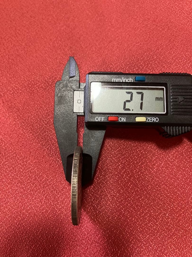旧一圓銀貨　欠貝　明治3年　希少　美品