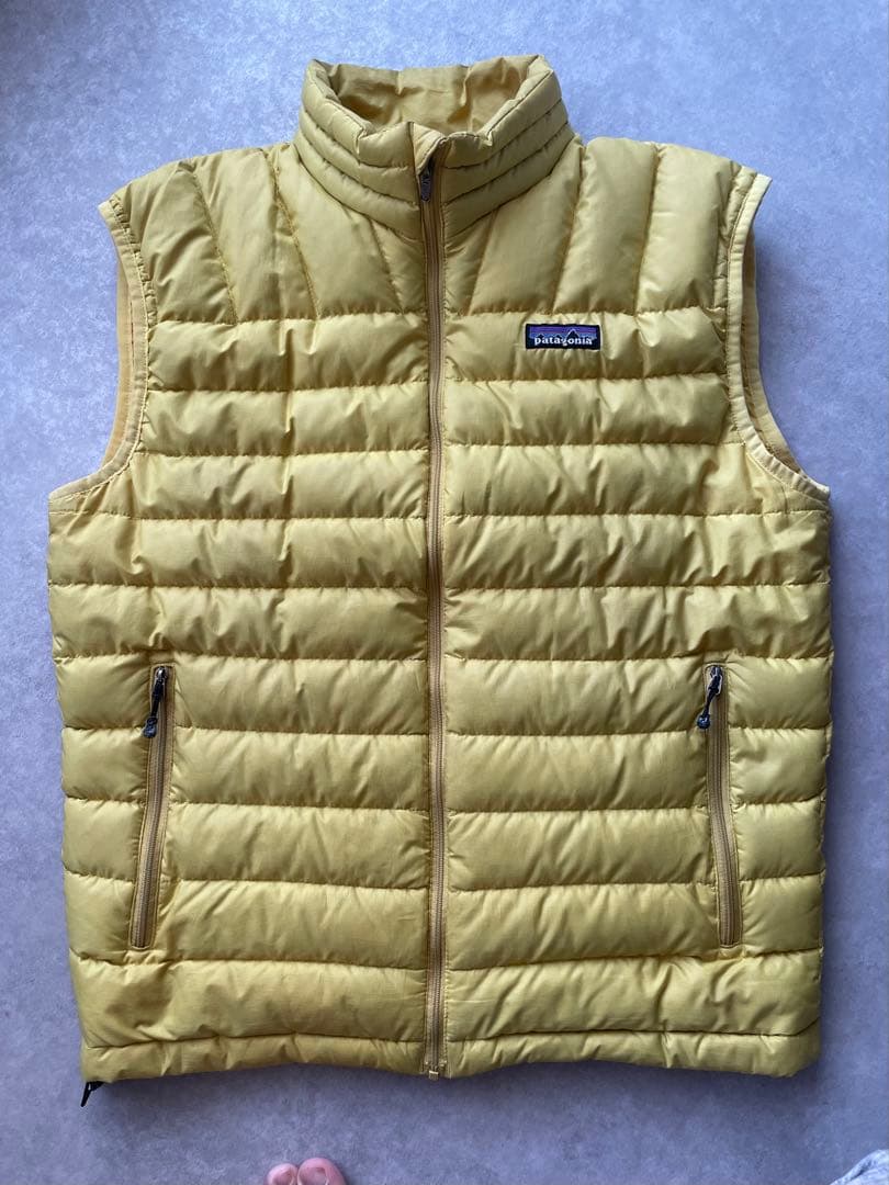 Patagonia イエロー ダウンベスト　メンズ　S