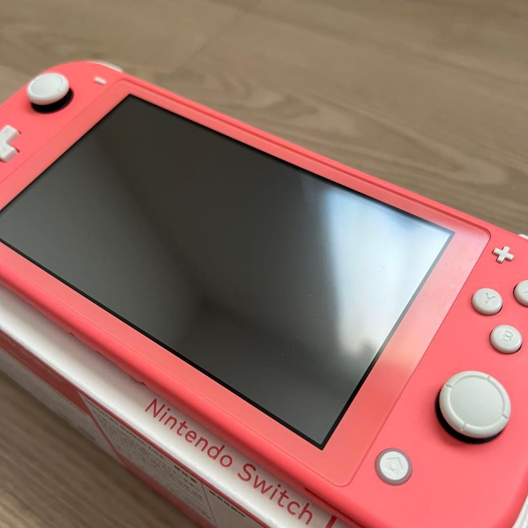 【美品】ニンテンドースイッチライト　ピンク