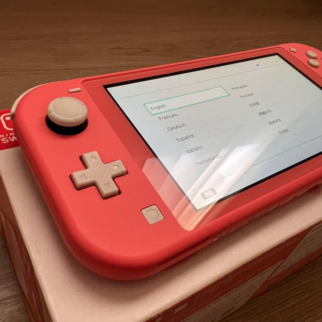 【美品】ニンテンドースイッチライト　ピンク
