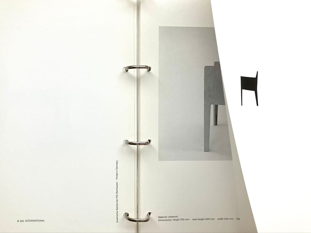 積層合板によるドイツ製家具のカタログ