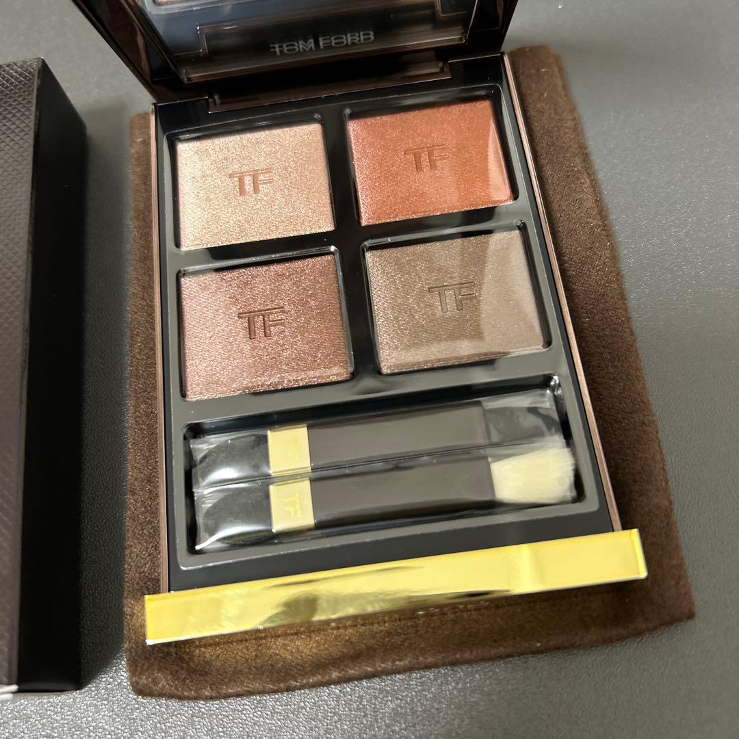 TOM FORD アイシャドウパレット アイカラークォード ボディ ヒート