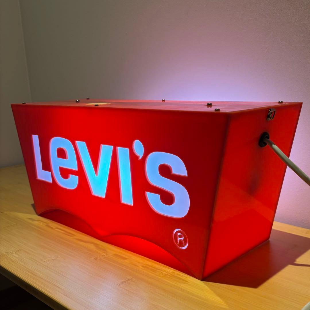 Levi's リーバイス　ネオンサイン　看板　ディスプレイ