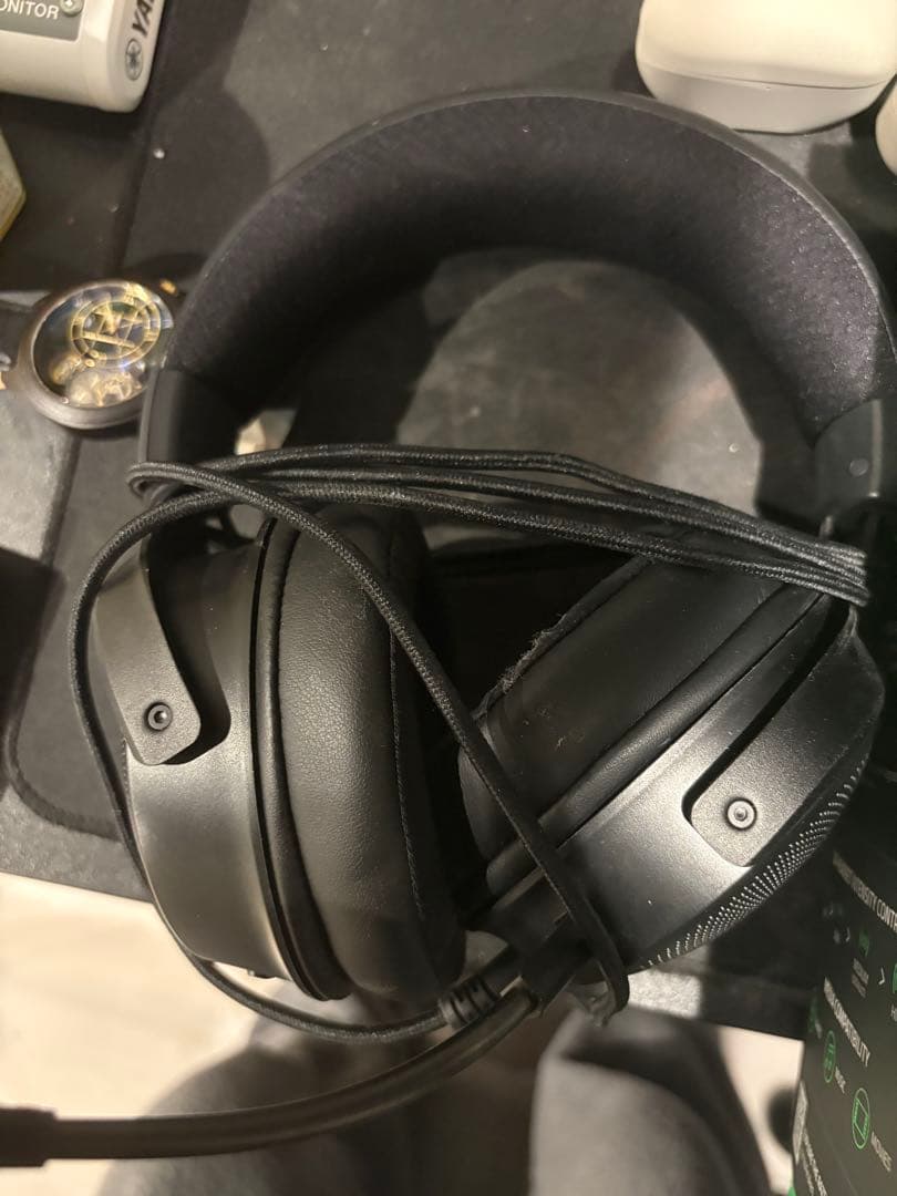 Razer Kraken V3 Hypersense ゲーミングヘッドセット