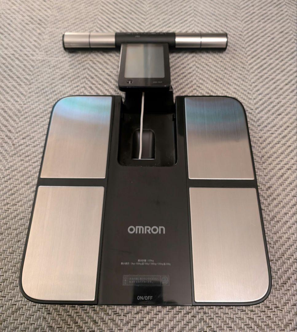 OMRON KRD-703T 体脂肪計・体組成計