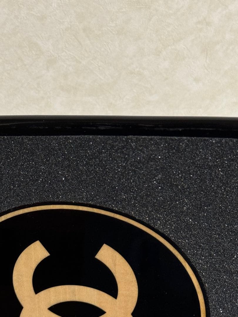 スケートボード CHANEL LACQUERED WOOD BLACK SKATEBOARD