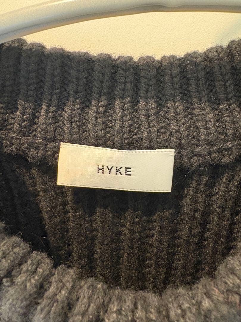 HYKE ブラック フリンジ ニットベスト