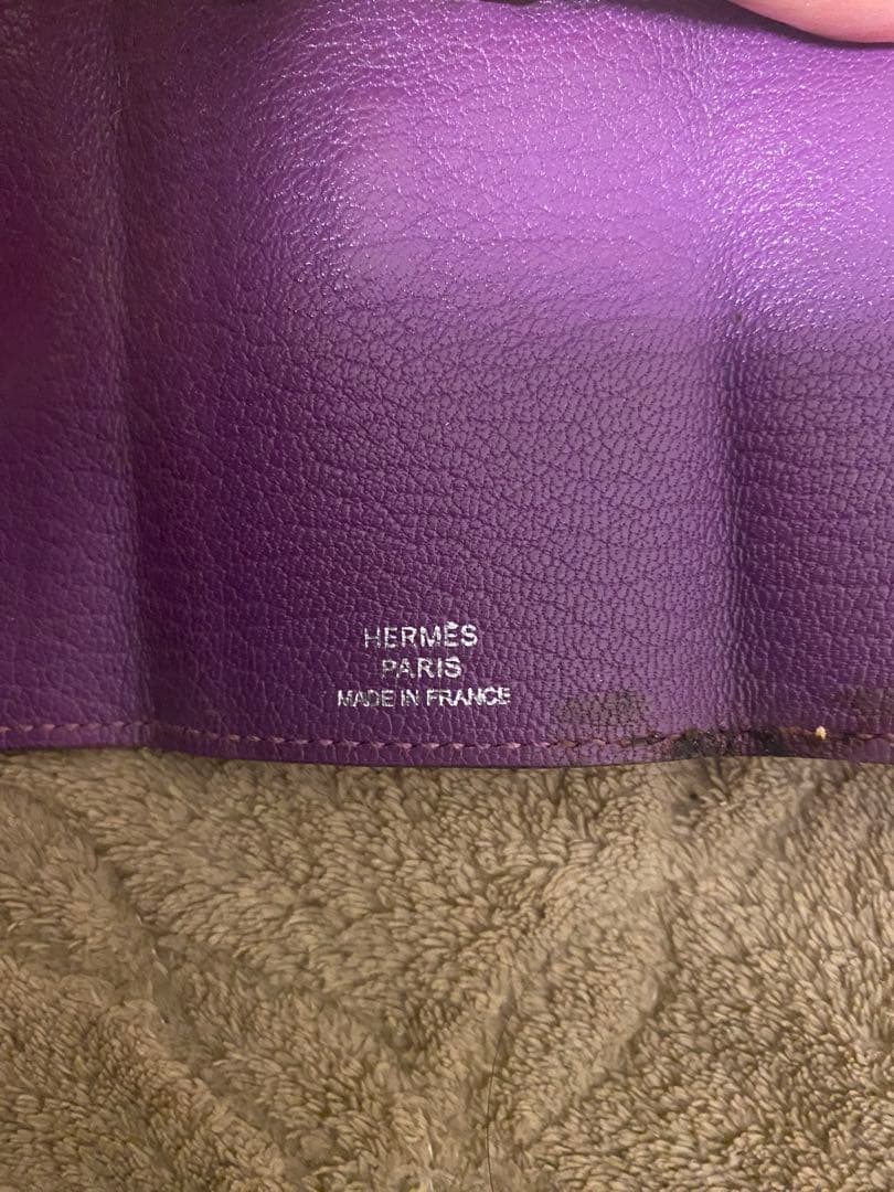 HERMES 紫色レザーキーケース