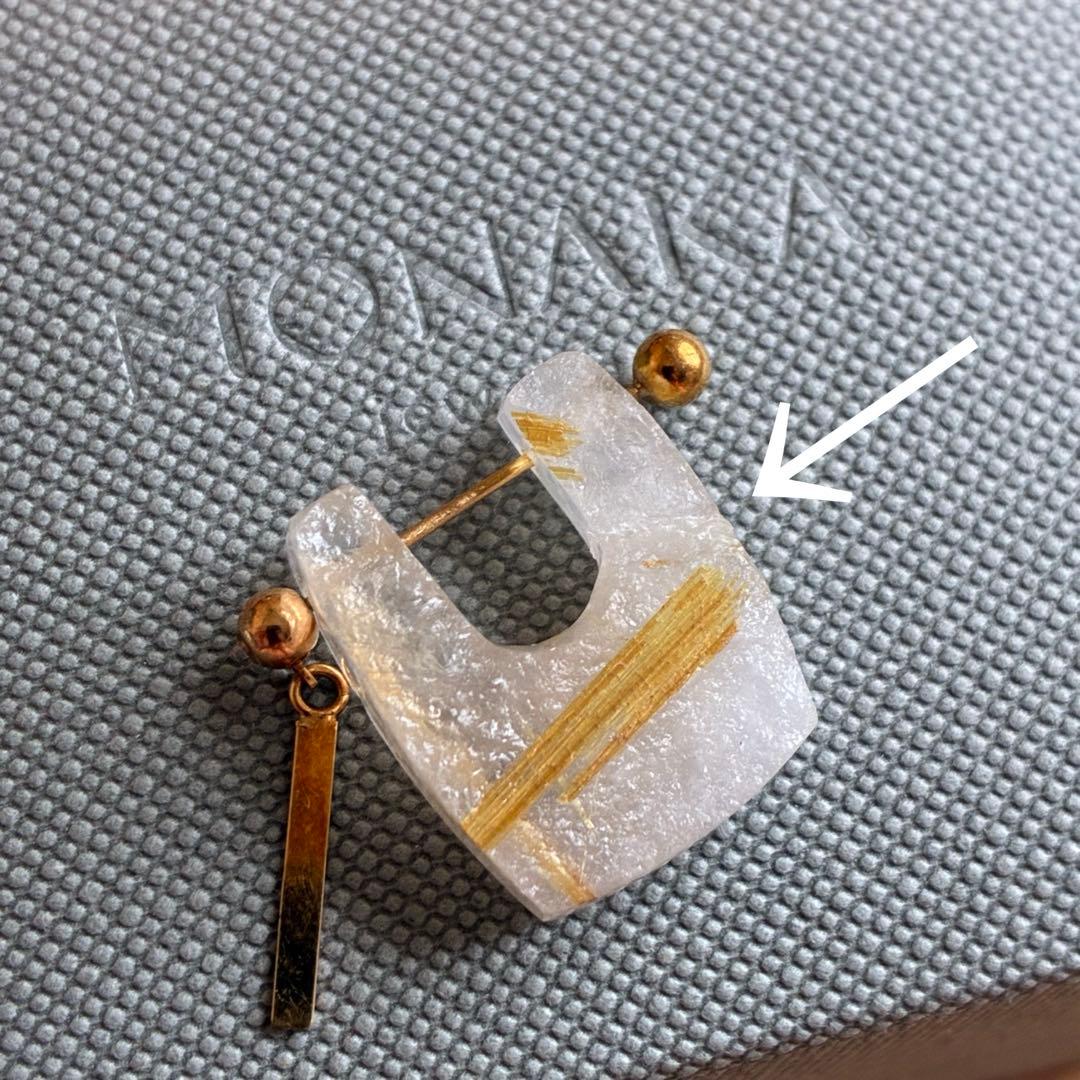 ロックピアス　ゴールデンルチル　k18YG 購入証明書、専用箱付き monaka