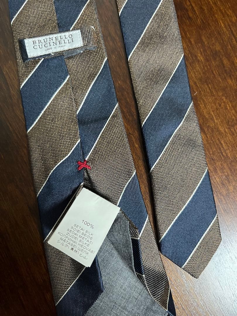 BRUNELLO CUCINELLI ブルネロクチネリ ストライプ ネクタイ