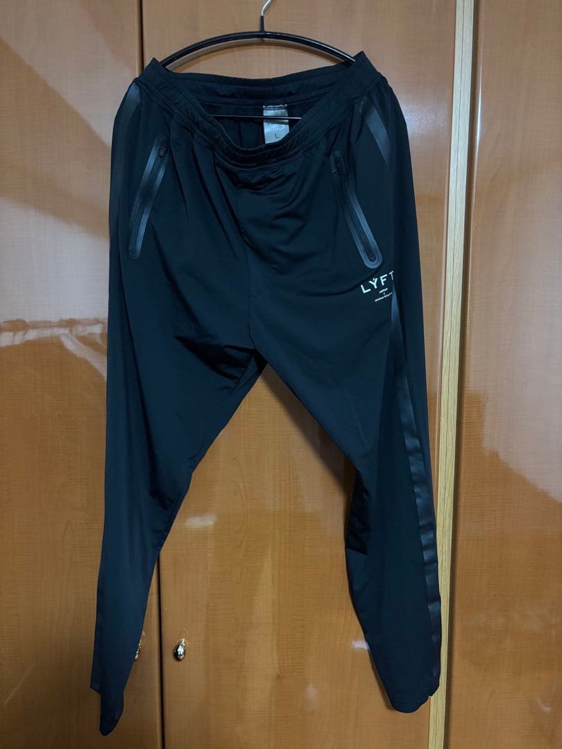 専用　LYFTトレーニングパンツ