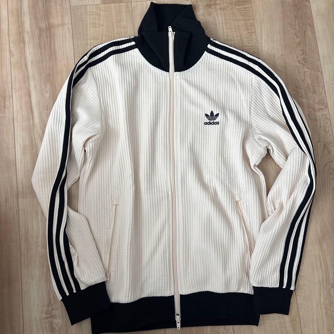 adidasアディダス　ワッフルトラックジャケット